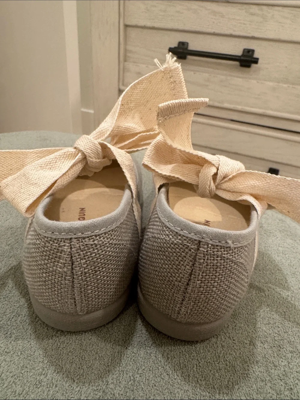 Kids Dress Ballet Flats with Cream Bow - Light Gray